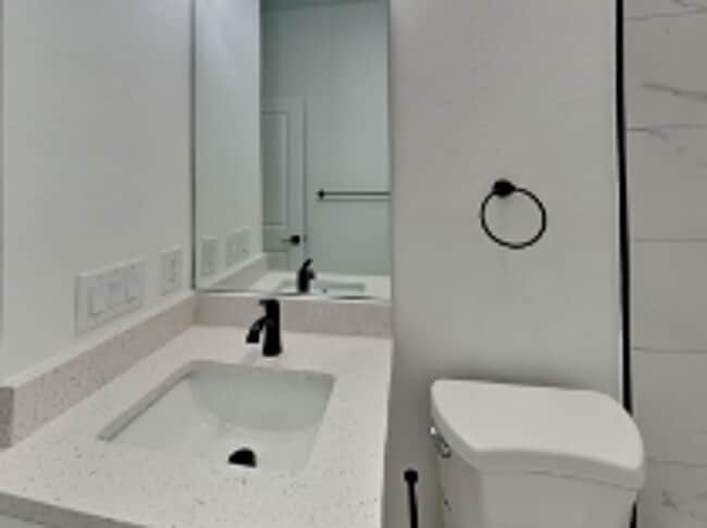 Building Photo - 5228 27th St SW