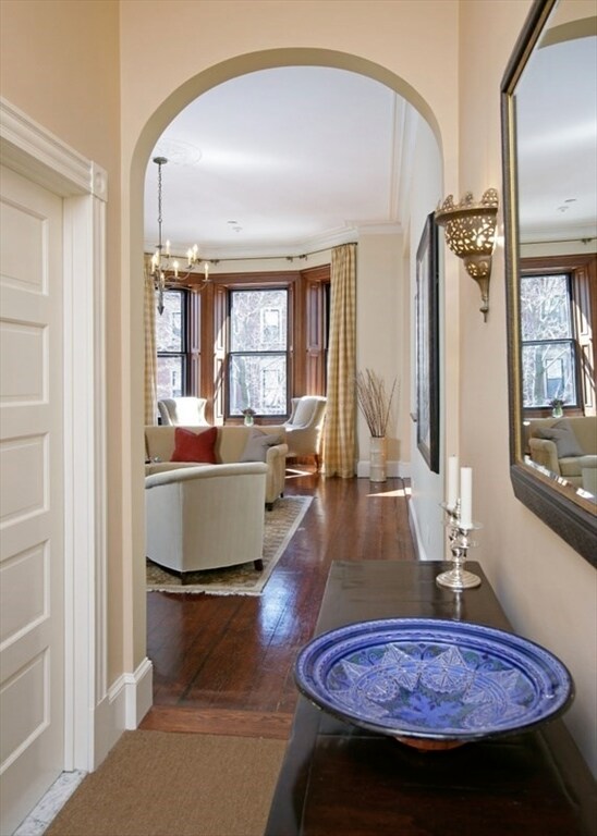 Building Photo - 29 Marlborough St