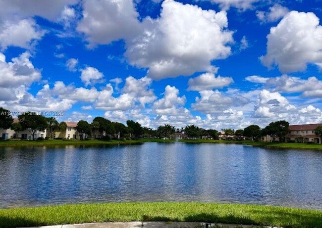 Building Photo - 8344 SW 27th St