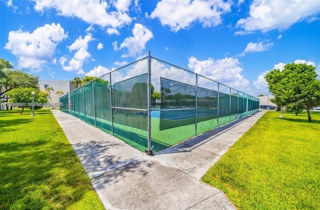 Building Photo - 8005 SW 107th Ave