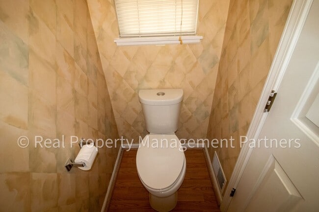 Building Photo - Forest Hills 3 Bed Townhome with Garage, Pond View and Some Utilities Included