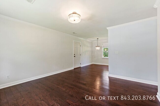 Building Photo - 342 Water Oak Dr