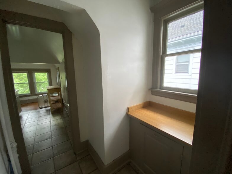 Pantry/storage - 2226 N Dupont Ave N