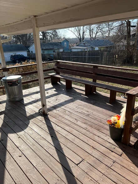 Building Photo - 8512 Woodland Ave