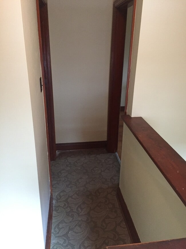 Building Photo - 3172 Mozart Ave