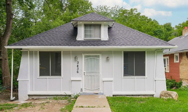 Primary Photo - 3436 Norton Ave