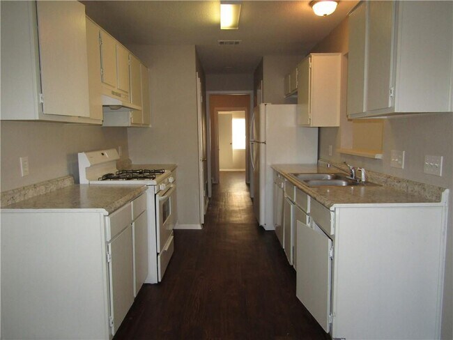 Building Photo - 9601 Bear Paw Trail