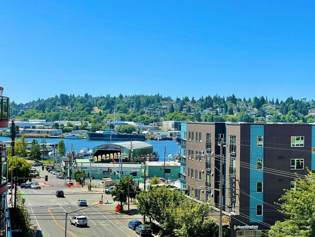 Building Photo - Live in the Heart of Ballard!