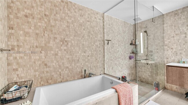 Building Photo - 88 SW 7th St