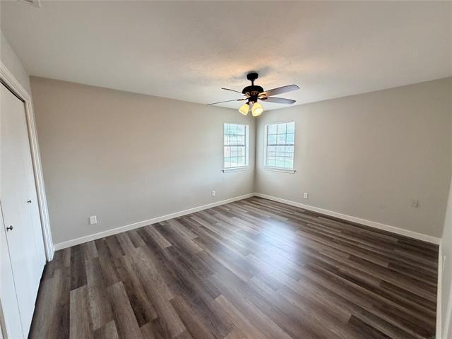 Building Photo - 2412 Lakeview Cir