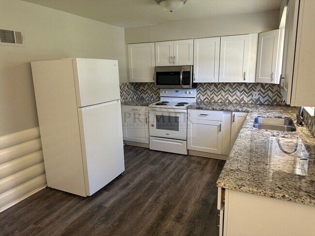 Building Photo - 10100 Blue Ridge Blvd