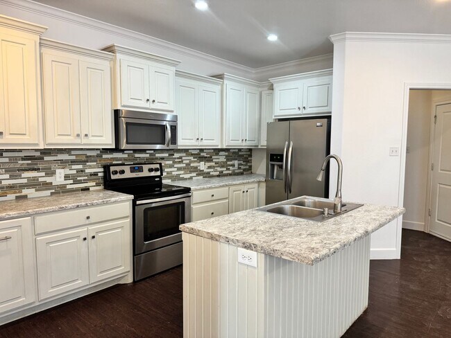 Building Photo - 9803 Avenue V