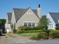 Building Photo - 40 Santa Paula Ave