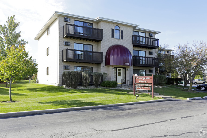 Primary Photo - Apartments of Orland