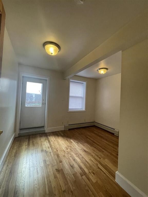 Building Photo - 204 Christopher Columbus Dr
