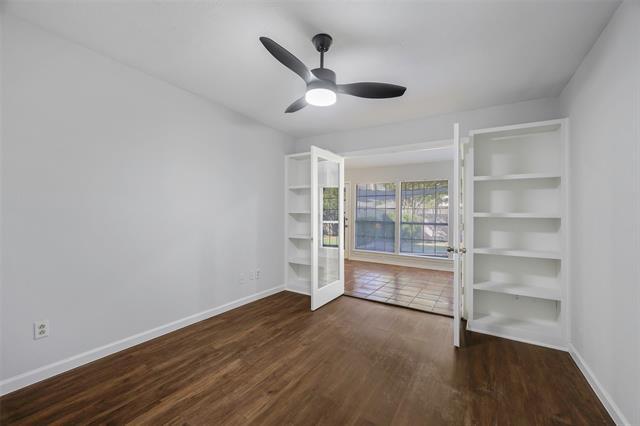 Building Photo - 2609 Pinehurst Dr