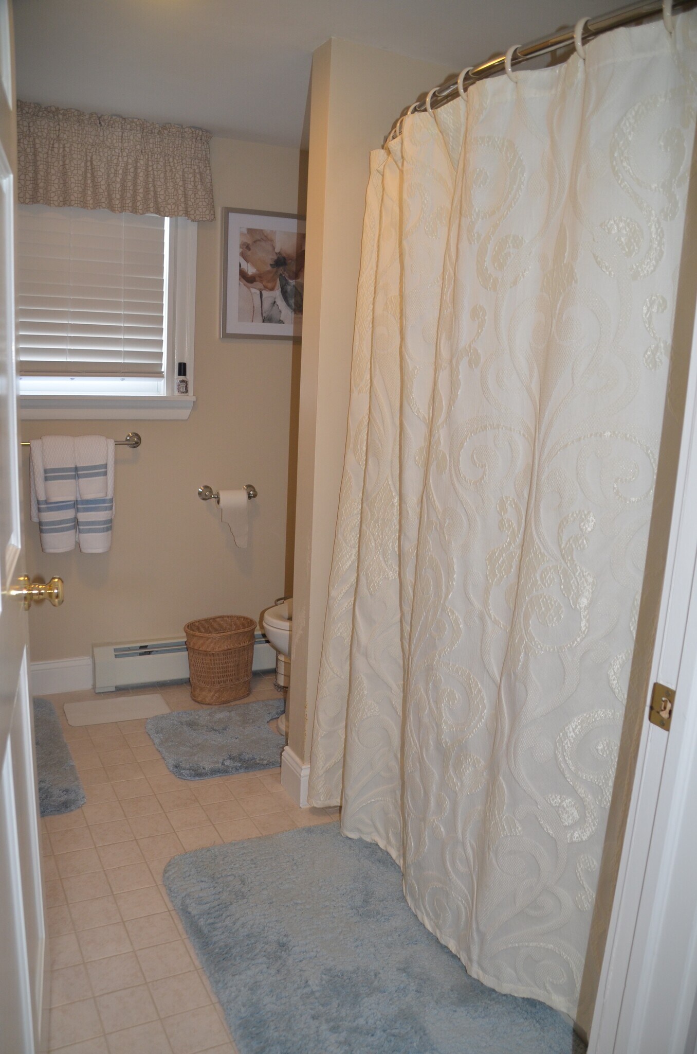 2nd Bath - 35 Heartbreak Rd