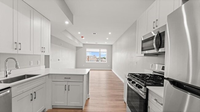 Building Photo - 475 Communipaw Ave