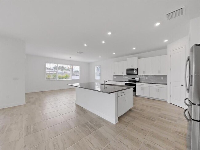 Building Photo - 3816 W North A St