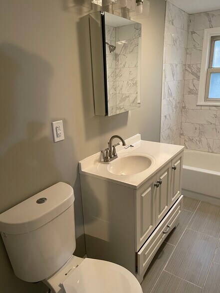 Bathroom - 294 W Webster Ave