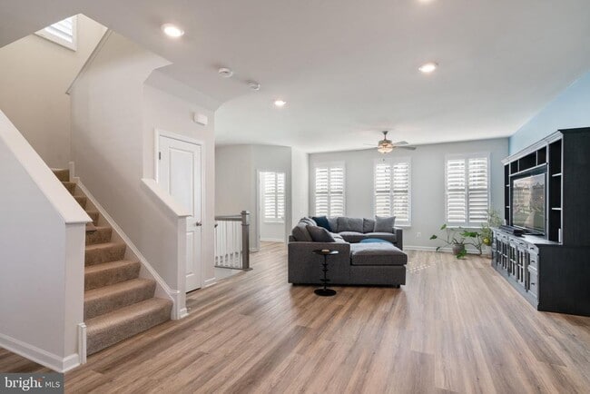 Building Photo - 9520 Barnes Lp