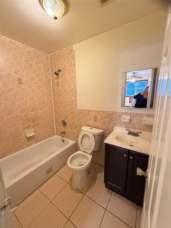 Building Photo - 17207 90th Ave