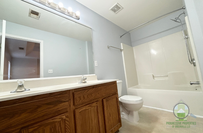 Building Photo - 214 Spring Crossing Cir