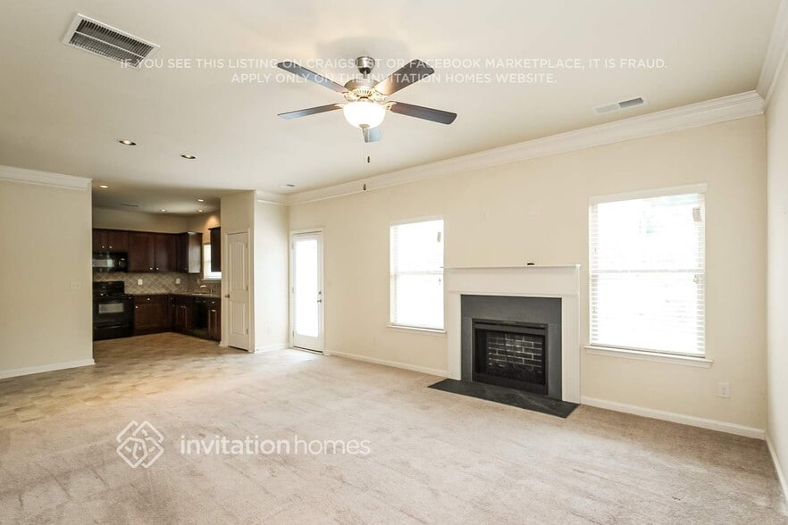 Building Photo - 384 Easley Dr SE