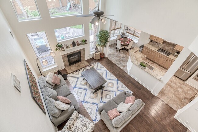 Building Photo - Beautiful Walker Ranch 2 Story Home. This location is fabulous, located off Bitters and Blanco