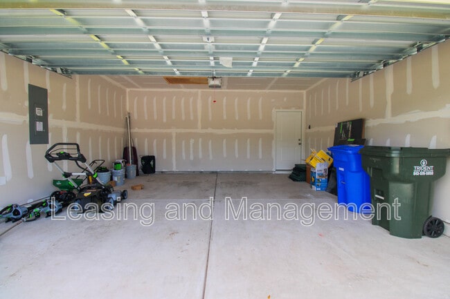 Building Photo - 2066 Cousteau Ct