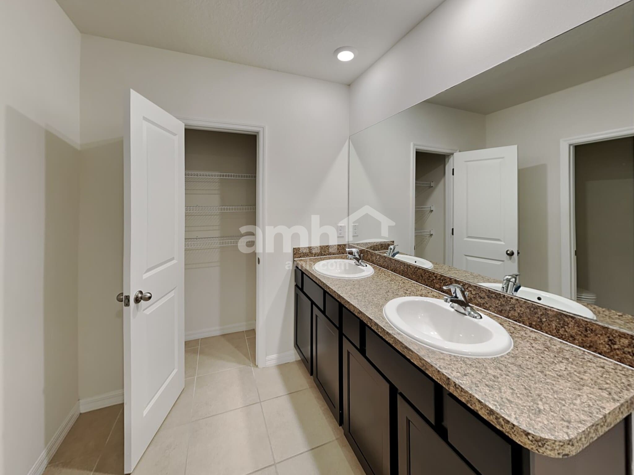 Building Photo - 10925 Carlton Fields Dr