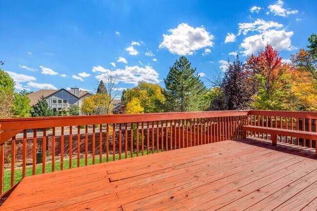 Building Photo - 9584 Las Colinas Dr