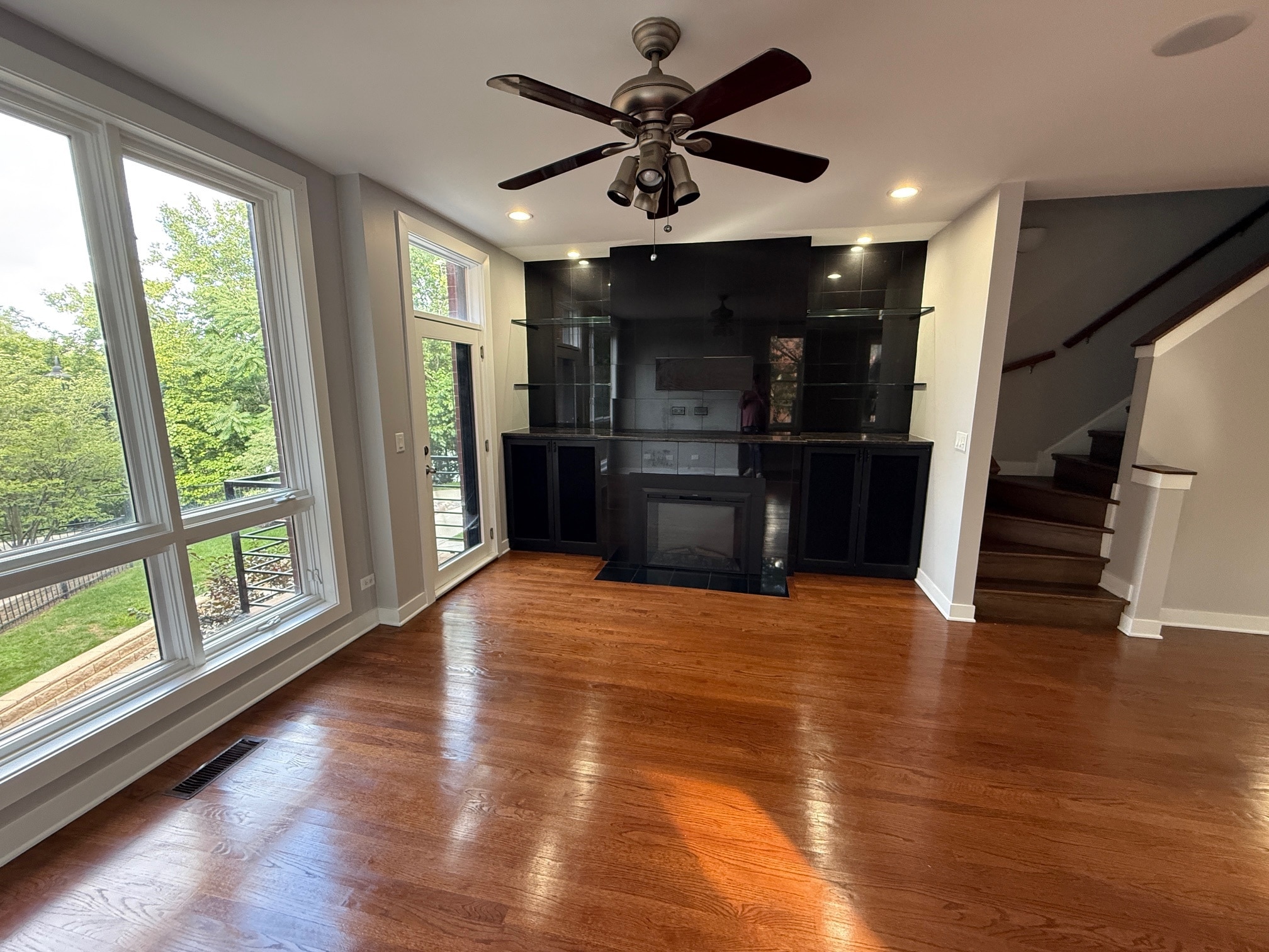 Building Photo - 2864 N River Walk Dr