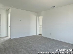 Building Photo - 577 Kathleen Pike