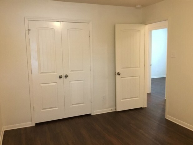 Building Photo - 22 Mira Loma Dr