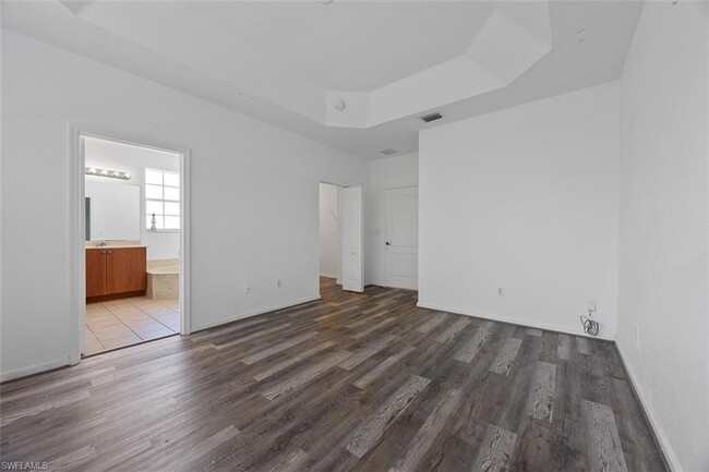 Building Photo - 7013 Romana Way