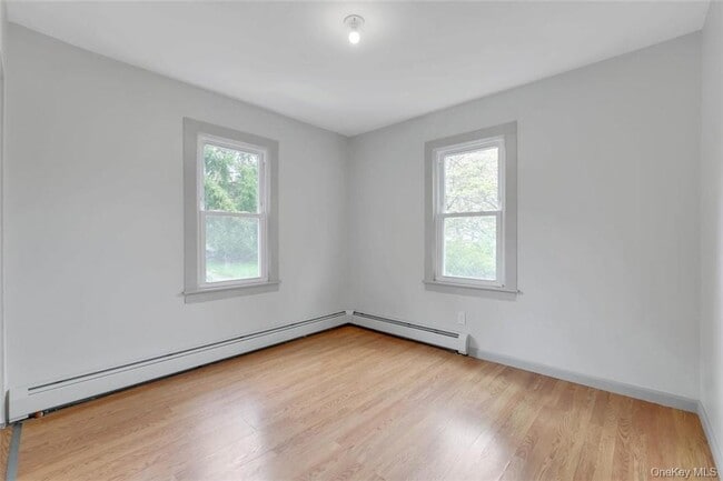 Building Photo - 32 Highland Dr