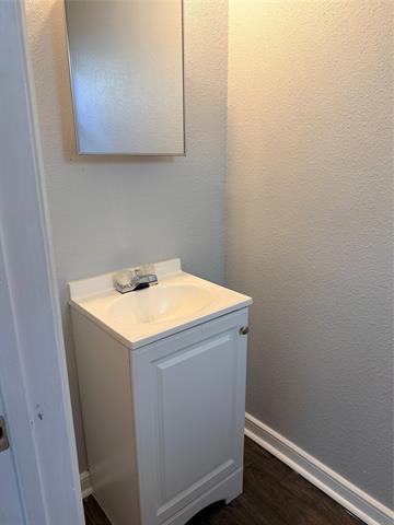 Building Photo - 4741 Alandale Dr