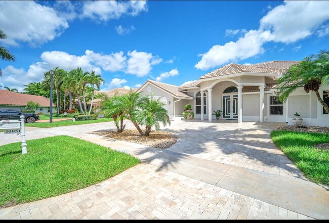 Primary Photo - 10851 Japonica Ct