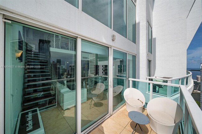 Building Photo - 41 SE 5th St