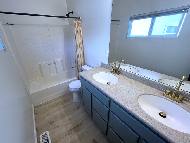 Building Photo - 8781 Jefferson Dr