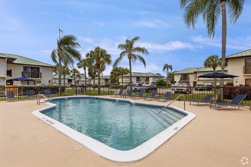Main Pool - Sabal Palm Villas