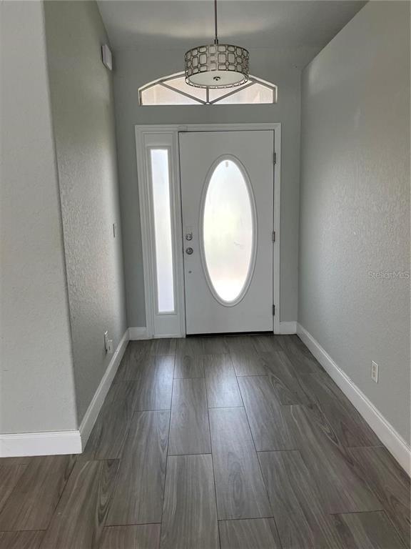 Building Photo - 3350 Countryside View Dr