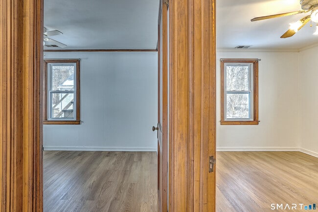 Building Photo - 127 Mulberry St