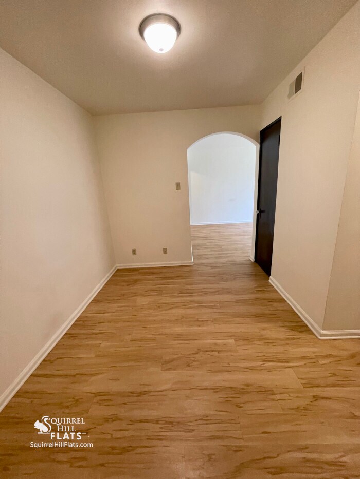 Building Photo - 5712 Phillips Ave