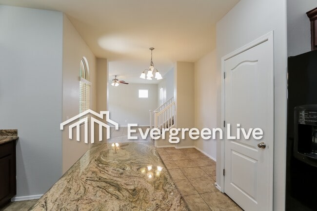 Building Photo - 7116 S 48th Glen