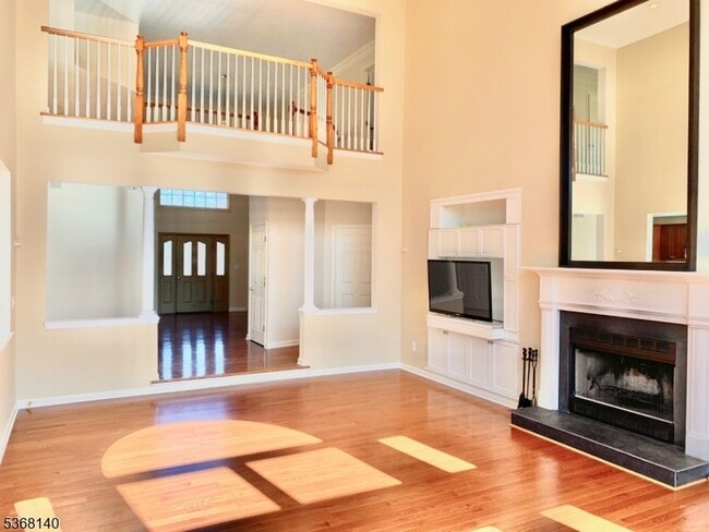 Building Photo - 42 Rosewood Ct