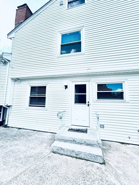 Building Photo - 16 Indian Rock Dr