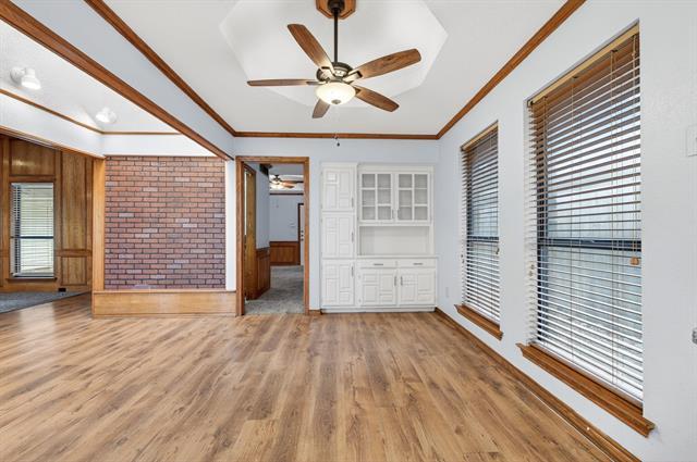 Building Photo - 918 Green Brook Dr