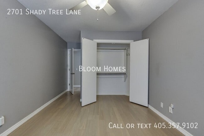 Building Photo - 2701 Shady Tree Ln